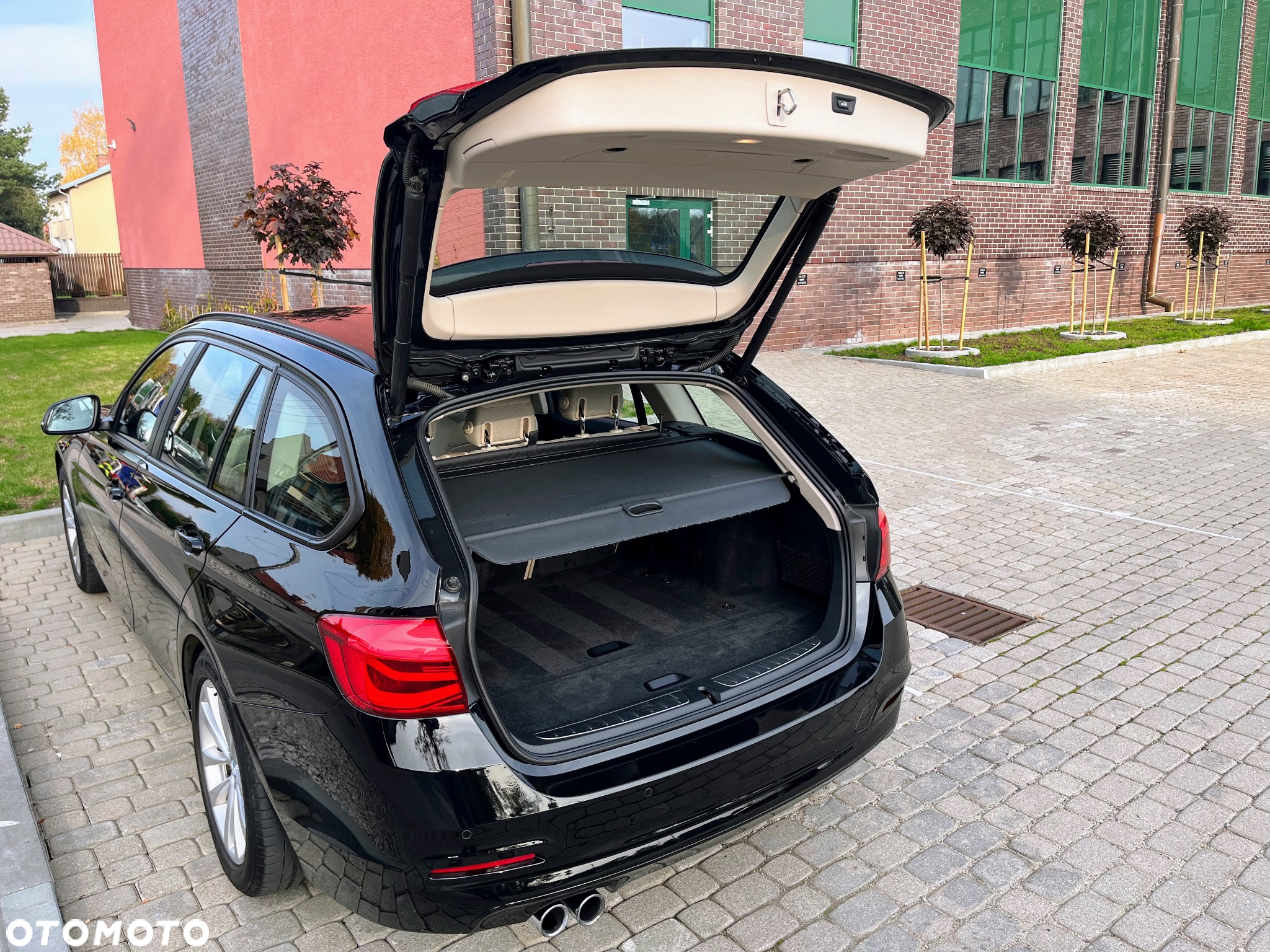 BMW Seria 3 330i xDrive Advantage - 8