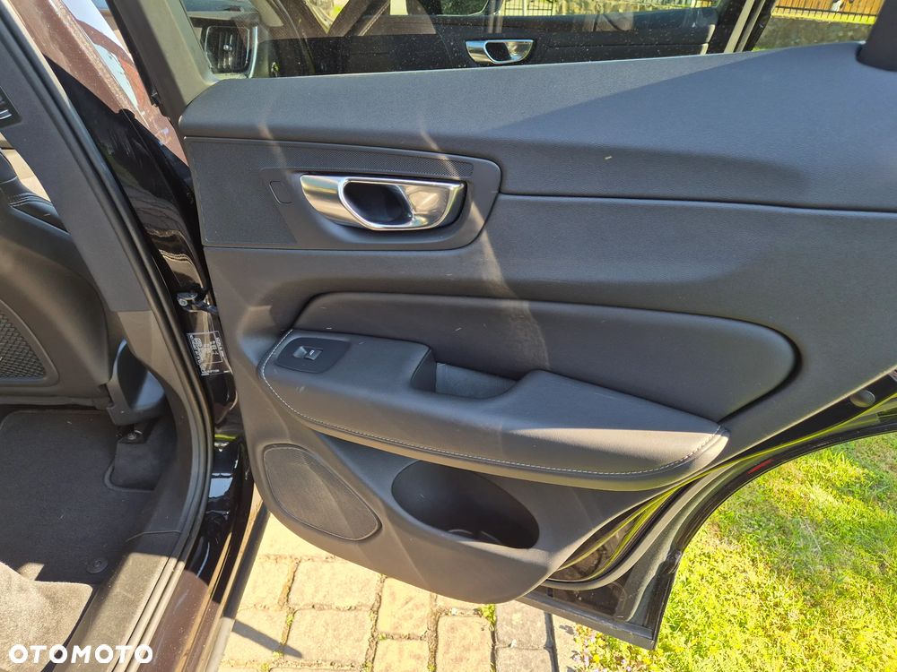 Volvo XC 60 D4 Geartronic Inscription - 37