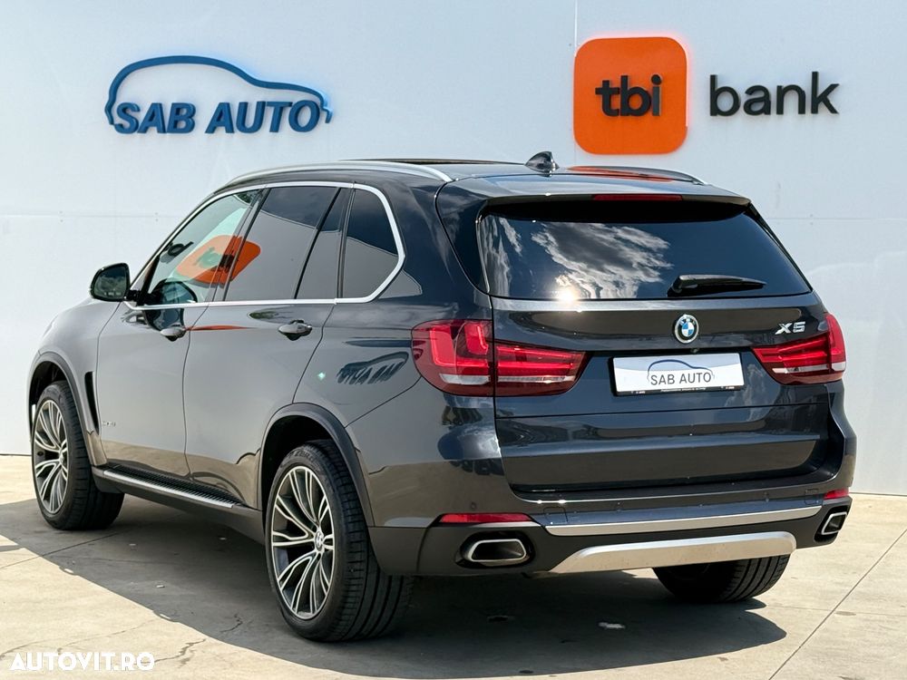 BMW X5 xDrive30d - 33