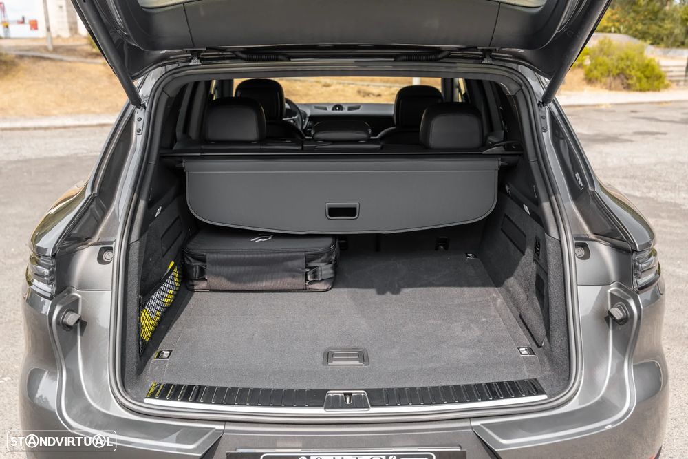 Porsche Cayenne E-Hybrid - 10