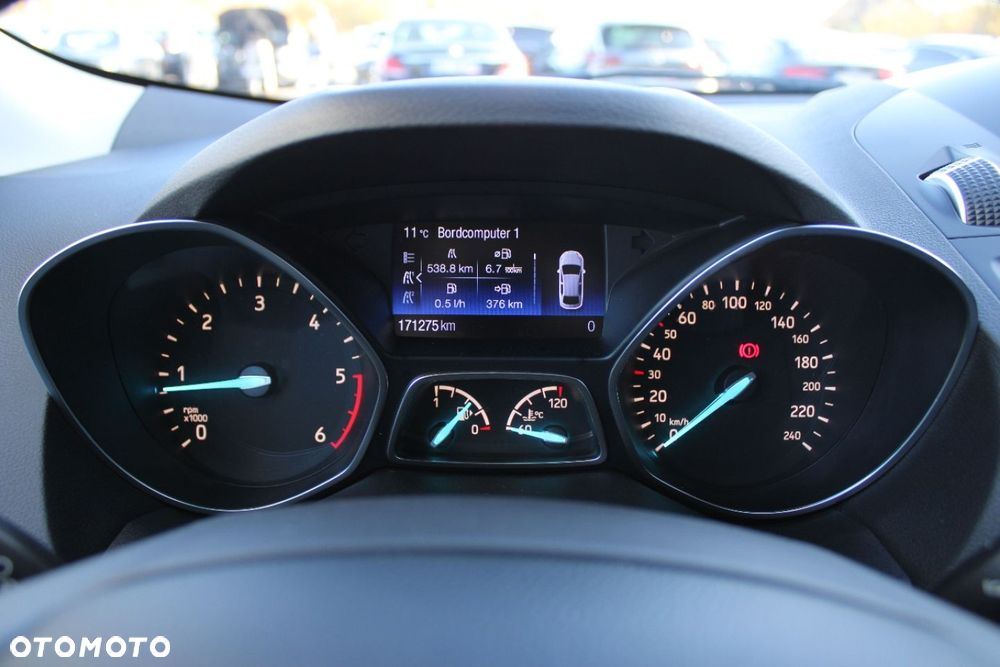 Ford Kuga - 30