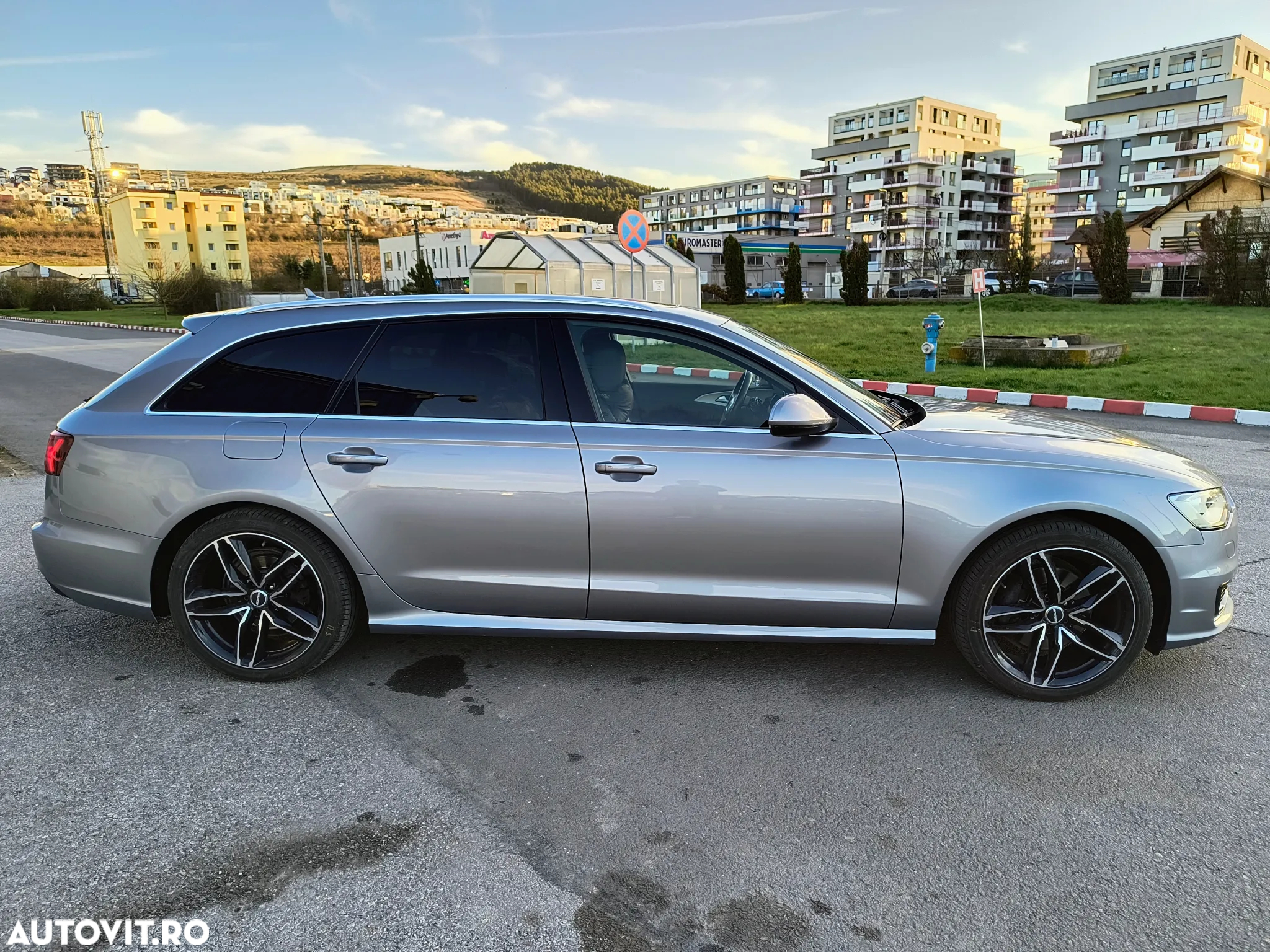Audi A6 Avant 2.0 TDI Ultra - 5
