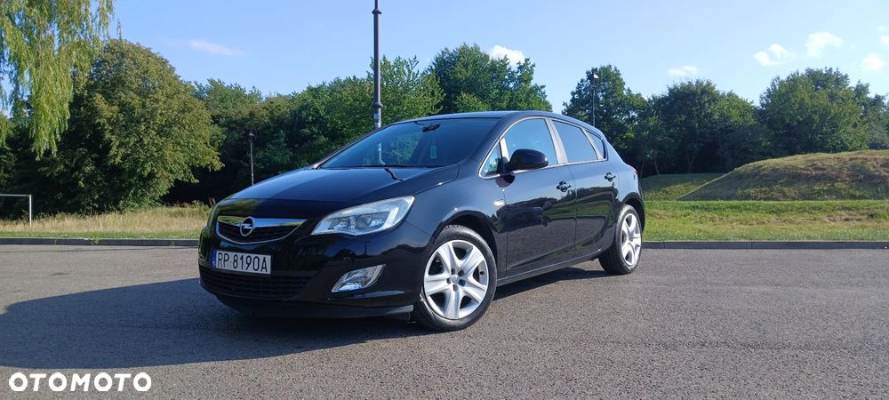 Opel Astra 1.4 Turbo - 1
