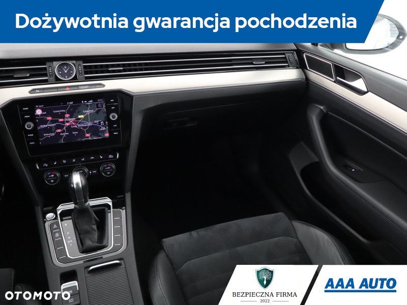 Volkswagen Passat Variant - 10