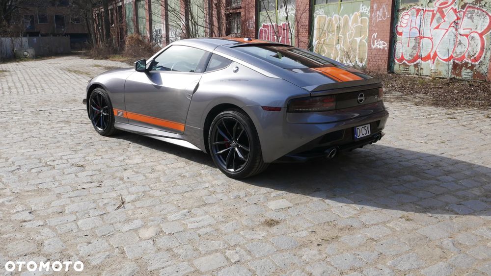 Nissan 400 Z - 11