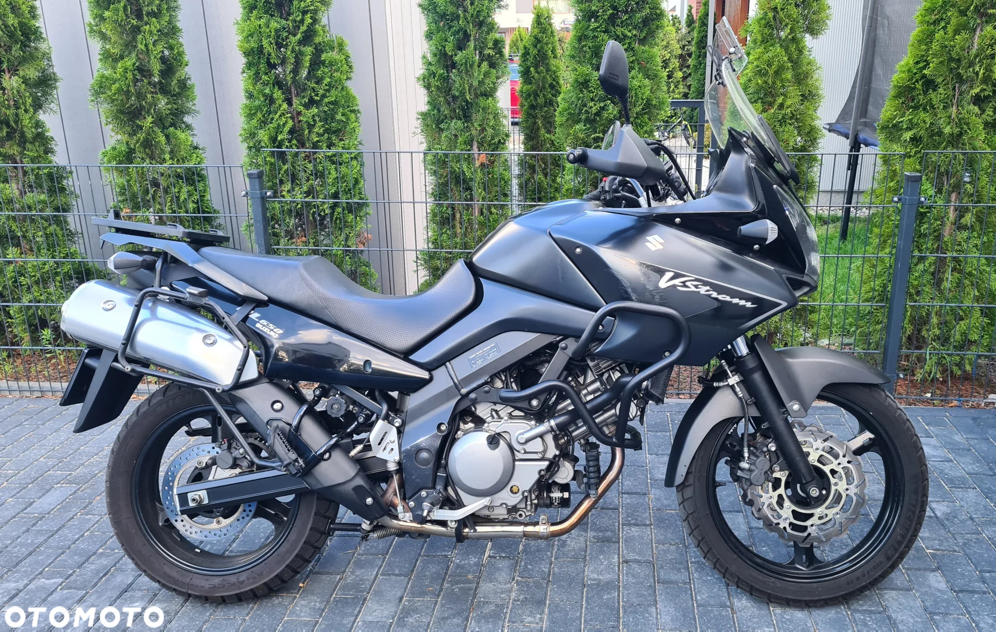Suzuki DL - 2