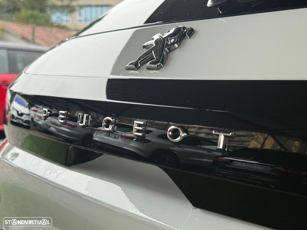 Peugeot e-208 50 kWh GT Pack - 26