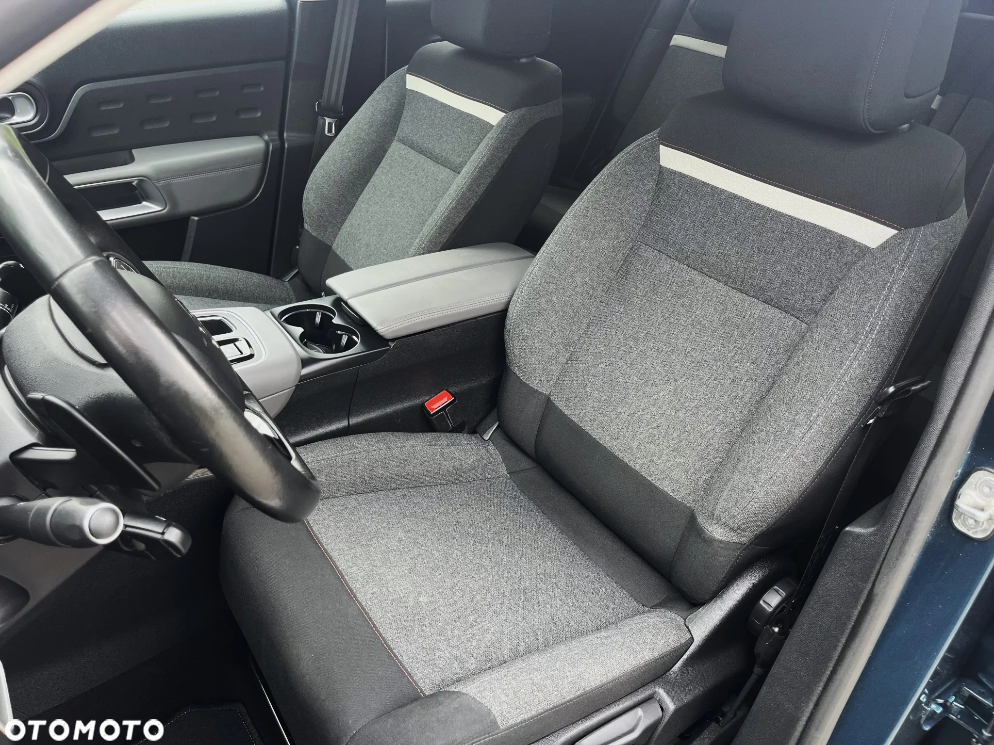 Citroën C5 Aircross 1.6 PureTech Shine EAT8 - 13