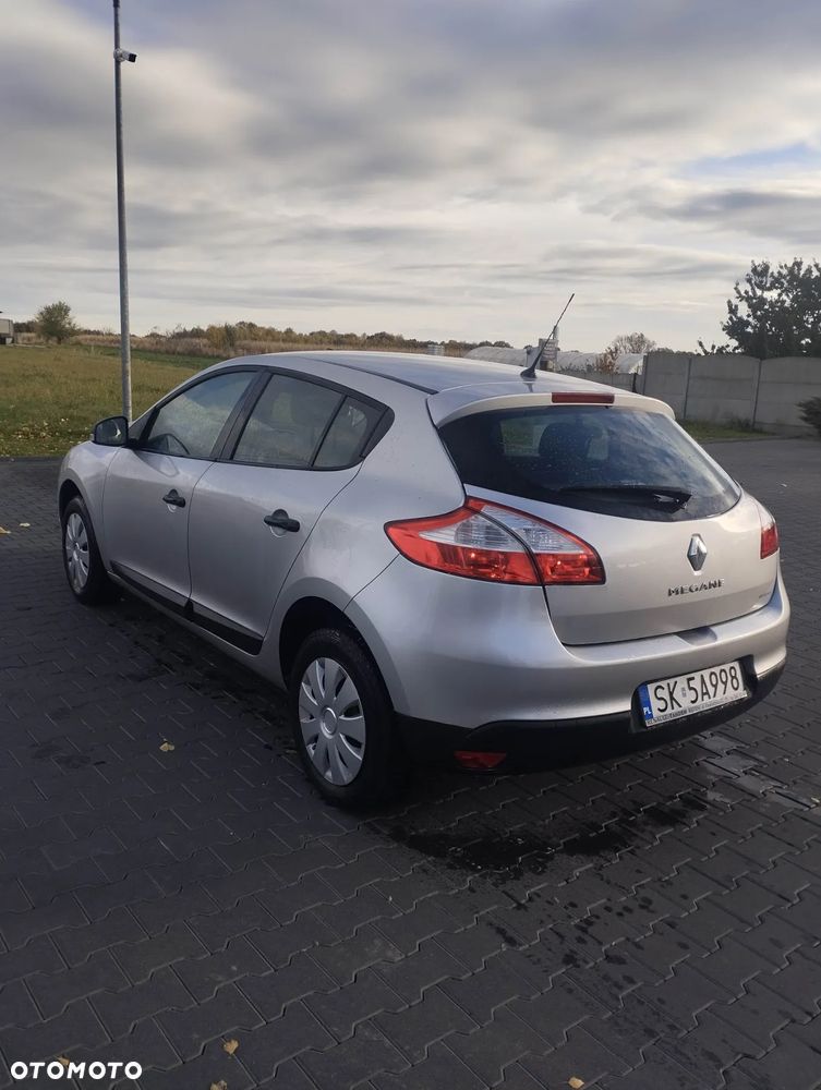 Renault Megane 1.6 16V Authentique - 4