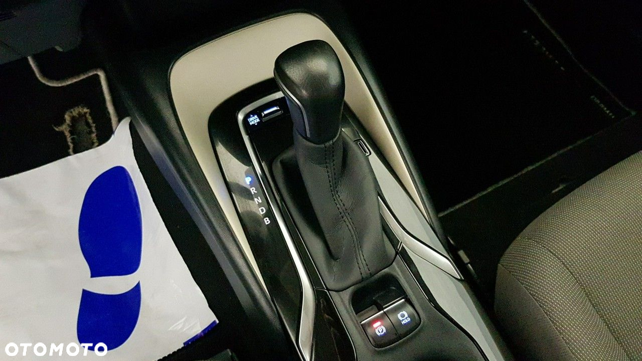 Toyota Corolla 1.8 Hybrid Comfort - 24