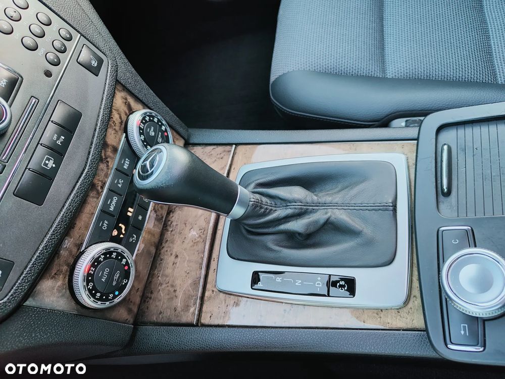 Mercedes-Benz Klasa C 350 CDI DPF 4Matic 7G-TRONIC Avantgarde - 19