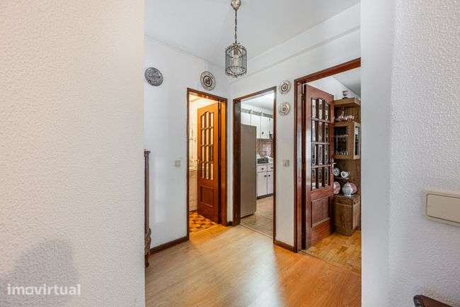 Apartamento T2 com Garagem Fechada | Zona Privilegiada do Porto - Grande imagem: 5/11