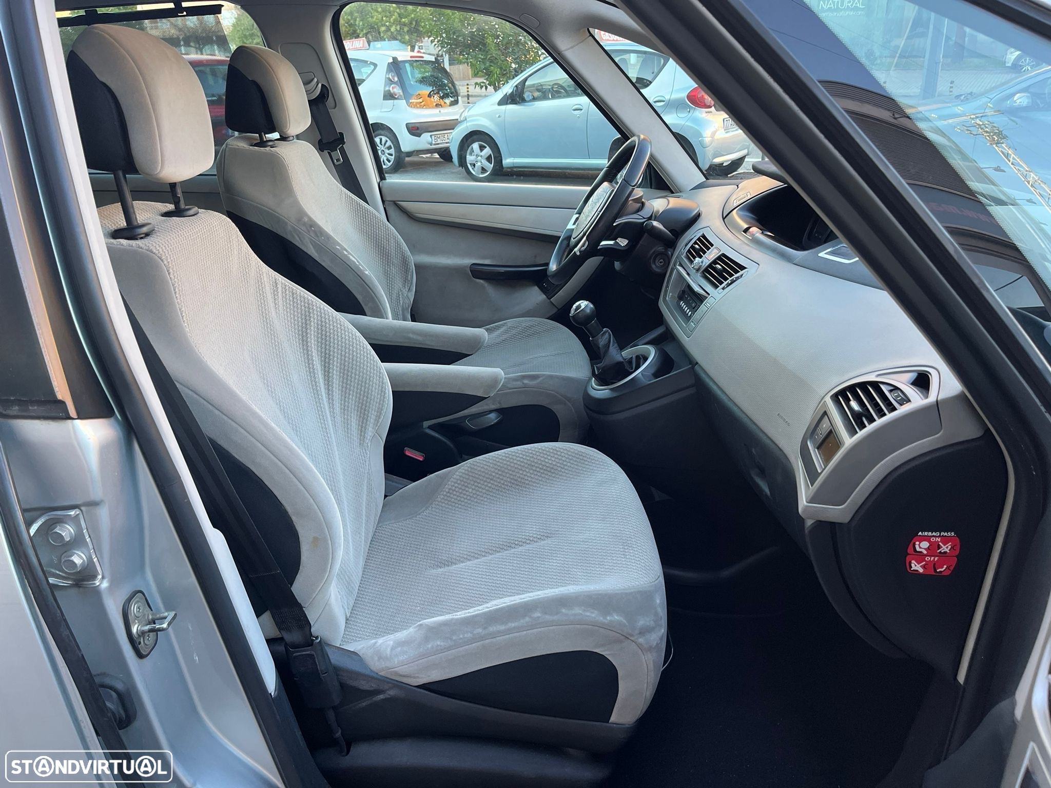 Citroën C4 Grand Picasso 1.6 HDi Exclusive - 8