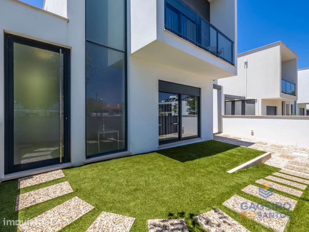 Moderna moradia T3 com piscina privativa - Grande imagem: 4/49