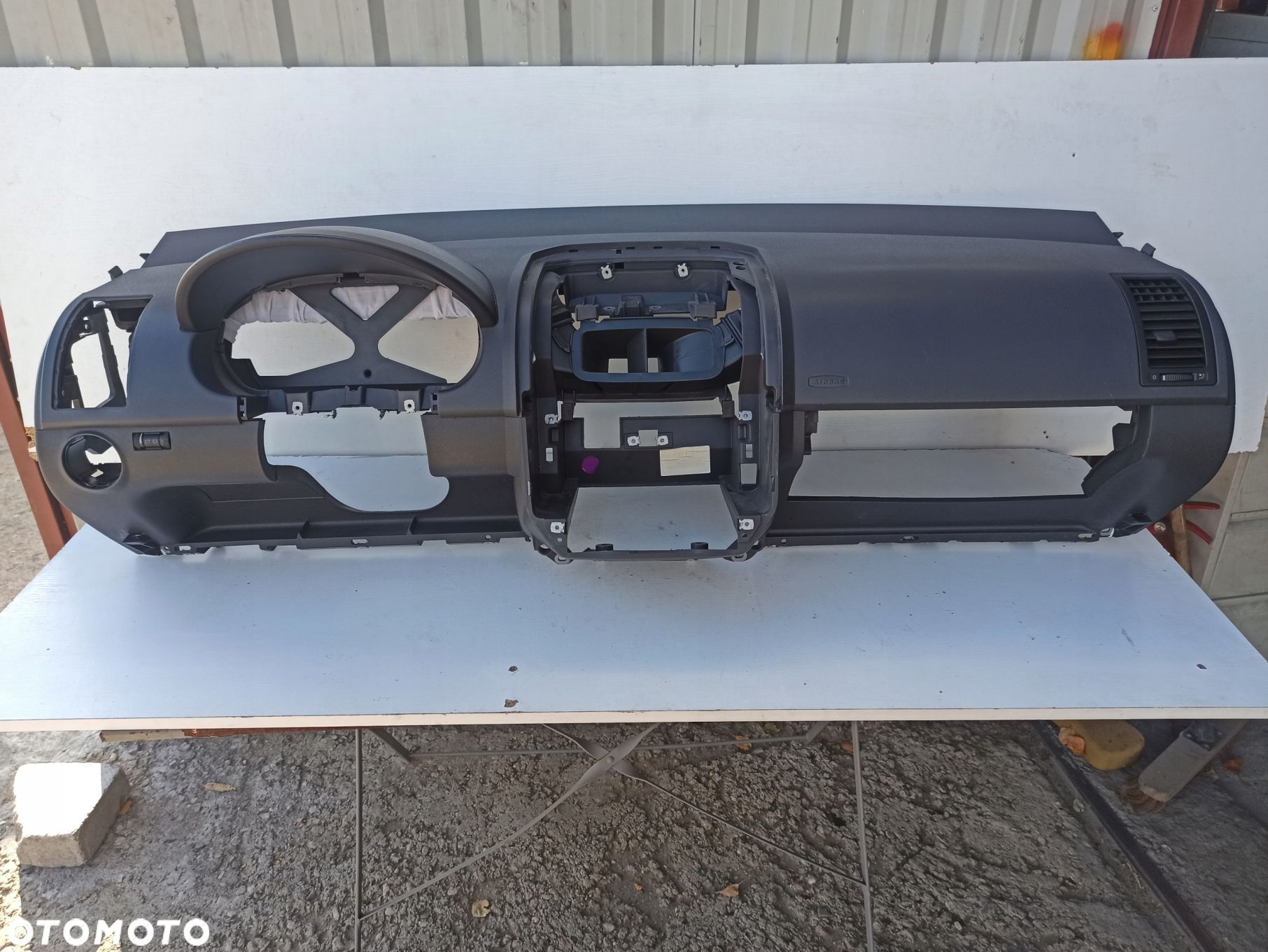 Deska rozdzielcza konsola kokpit VW POLO IV 9N LIFT 05-09 - 1