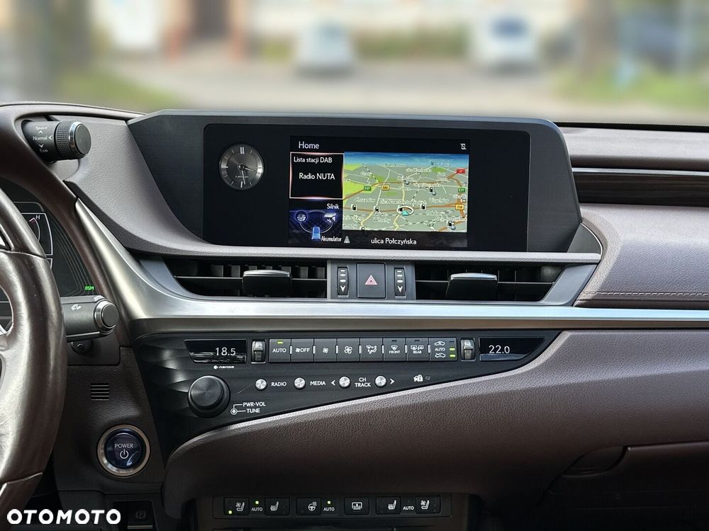 Lexus ES 300h Prestige - 19