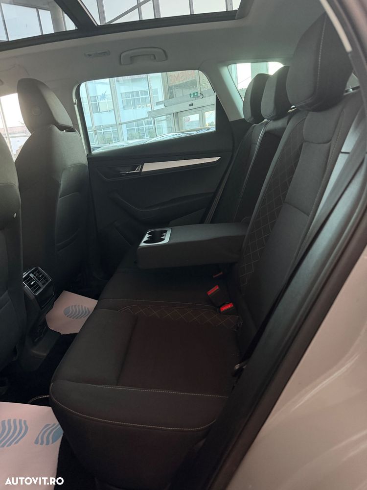 Skoda Karoq 1.0 TSI Clever - 35