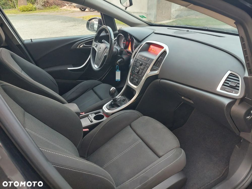 Opel Astra 1.4 Turbo Sports Tourer - 24