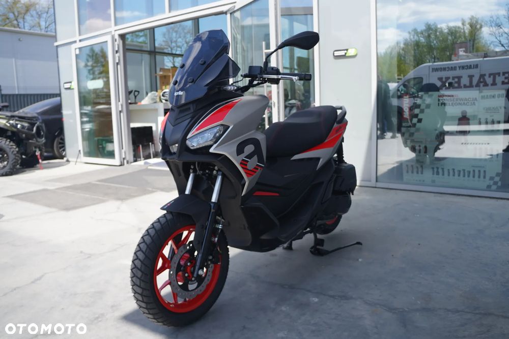 Aprilia SR - 33