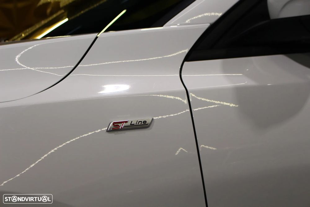 Ford Focus SW 1.5 TDCi EcoBlue ST-Line X - 4