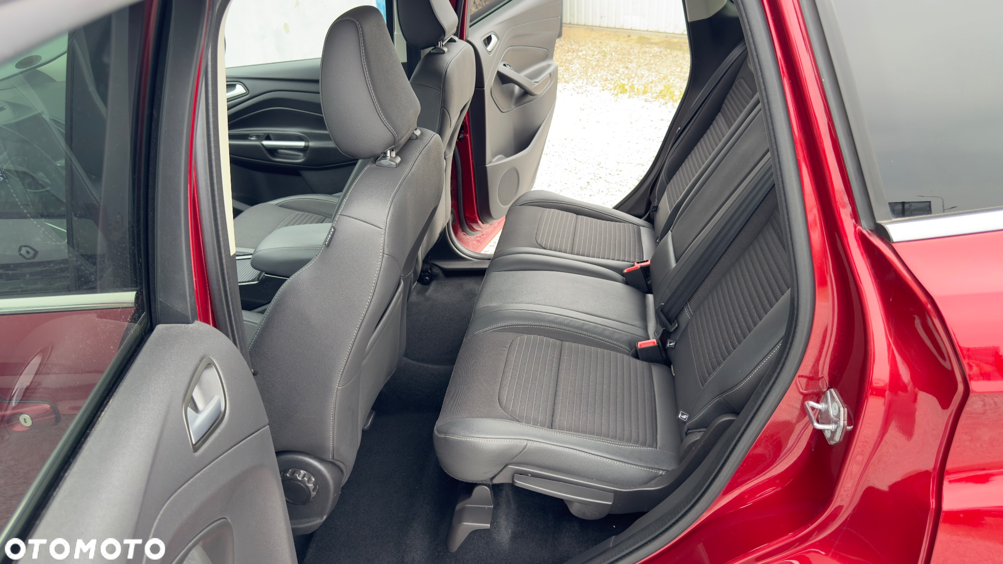 Ford Kuga 2.0 TDCi AWD Titanium - 40