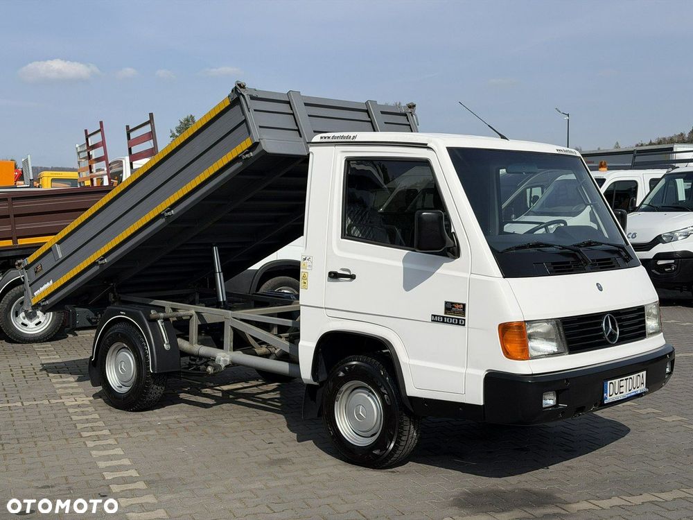 Mercedes-Benz MB 100 - 6