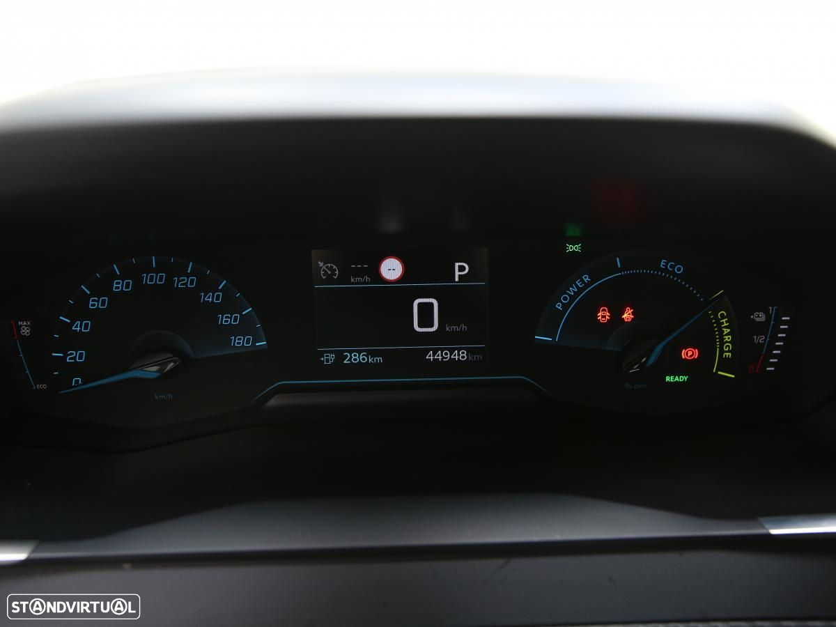 Peugeot e-2008 50 kWh Active - 20