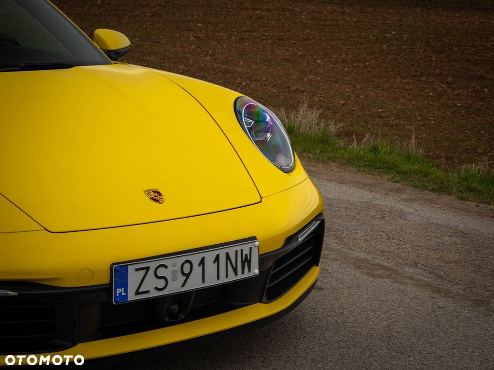 Porsche 911 Carrera 4S - 20