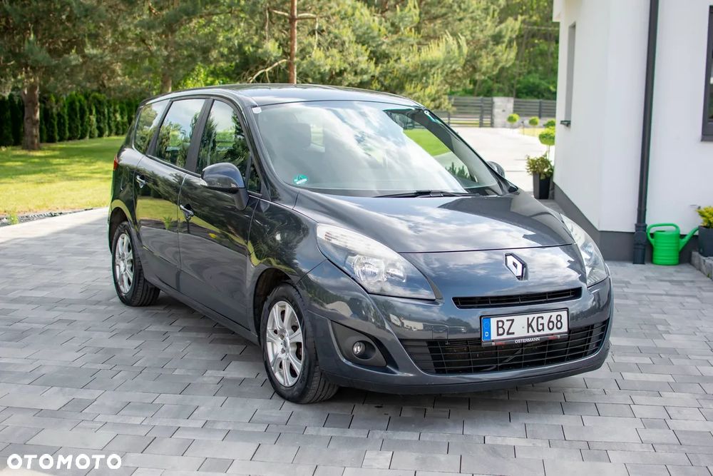 Renault Grand Scenic 1.6 16V 110 Dynamique - 9