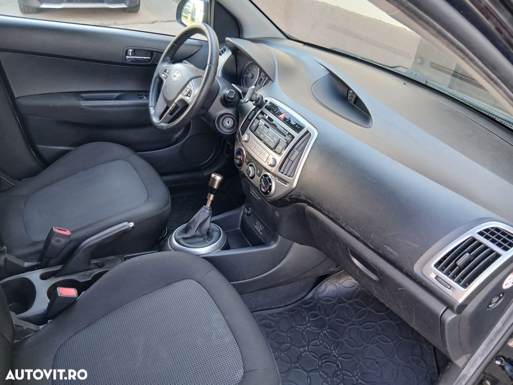 Hyundai i20 - 10