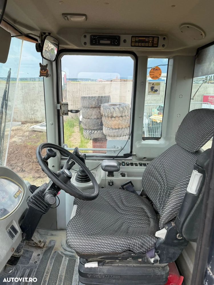 Hyundai 740-7A - 6
