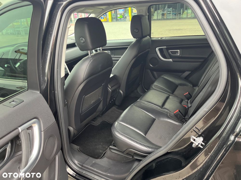 Land Rover Discovery Sport - 8
