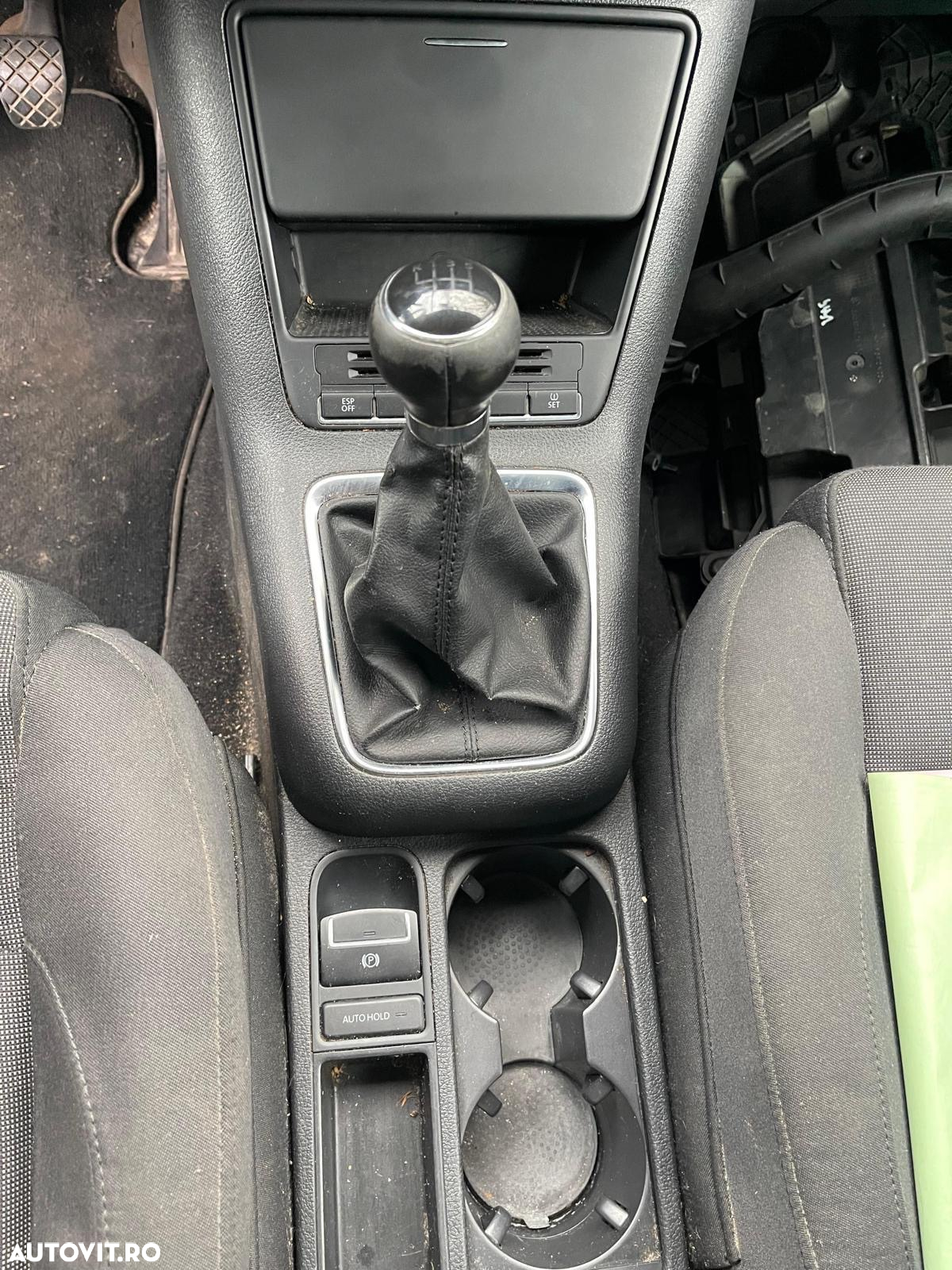 Volkswagen Tiguan - 6