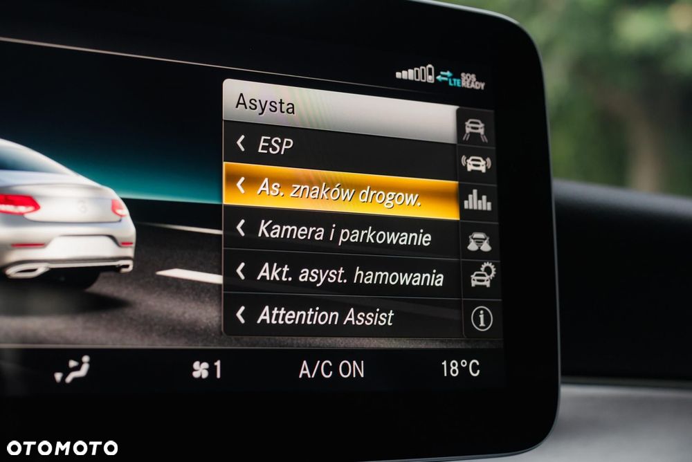 Mercedes-Benz Klasa C 300 9G-TRONIC AMG Line Plus - 23