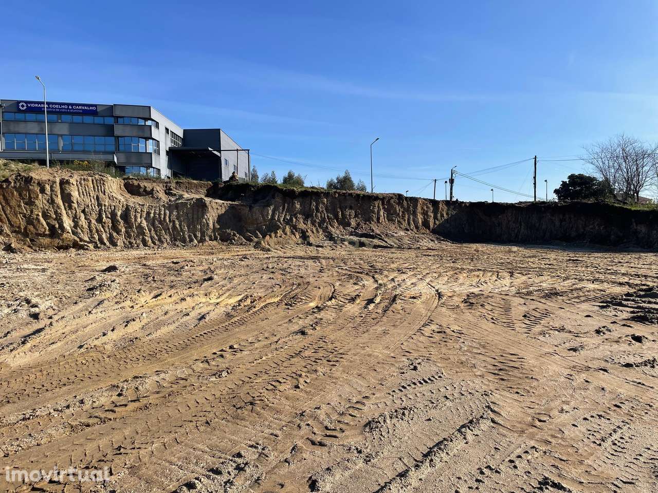 Terreno industrial com 2 842m2, no Polo 6, em Freamunde, Paços de Ferr - Grande imagem: 3/19