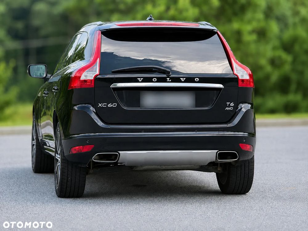 Volvo XC 60 T6 AWD Drive-E Momentum - 4