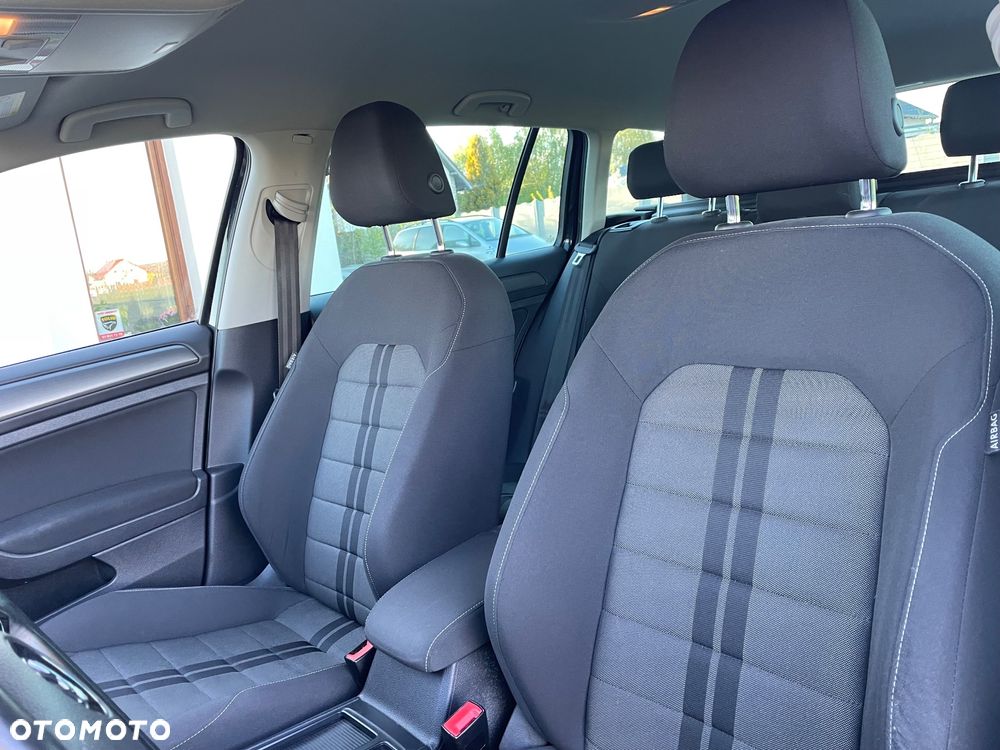 Volkswagen Golf 1.2 TSI BMT Trendline Perfectline - 27