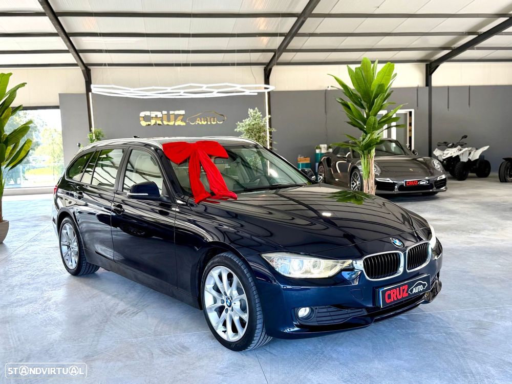 BMW 320 d Line Luxury - 4
