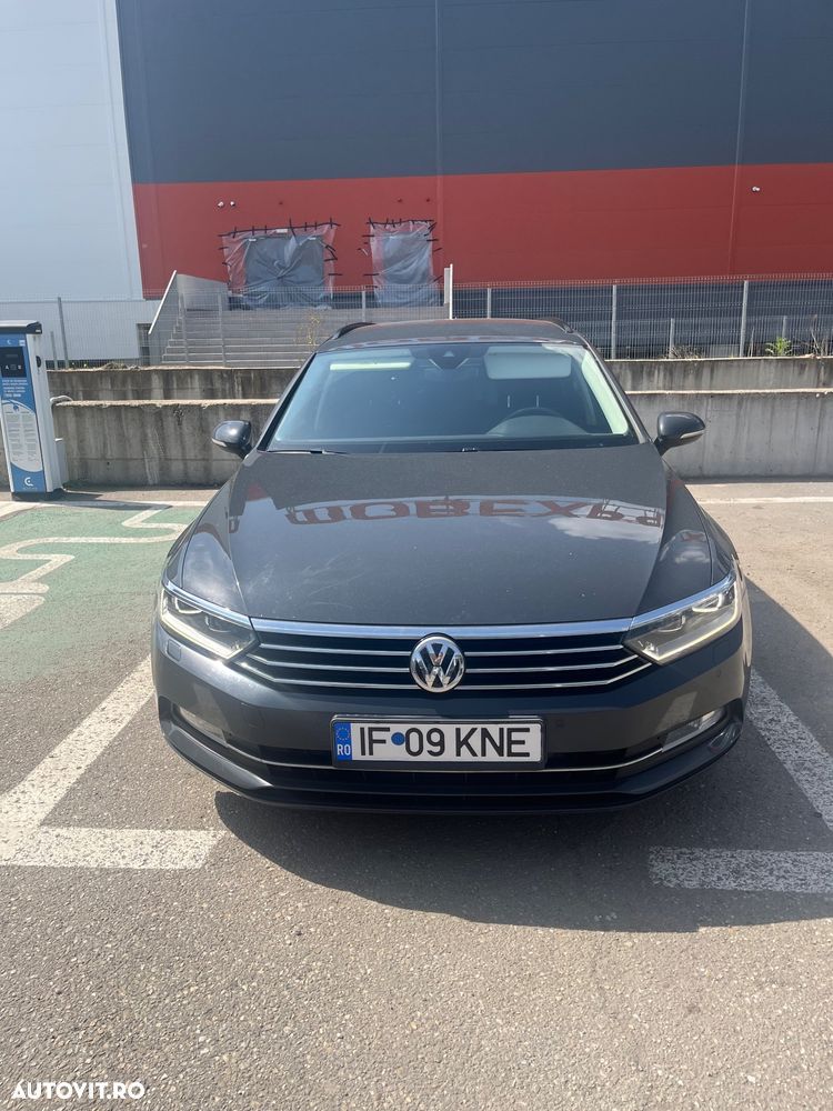 Volkswagen Passat 2.0 TDI DSG Comfortline - 1