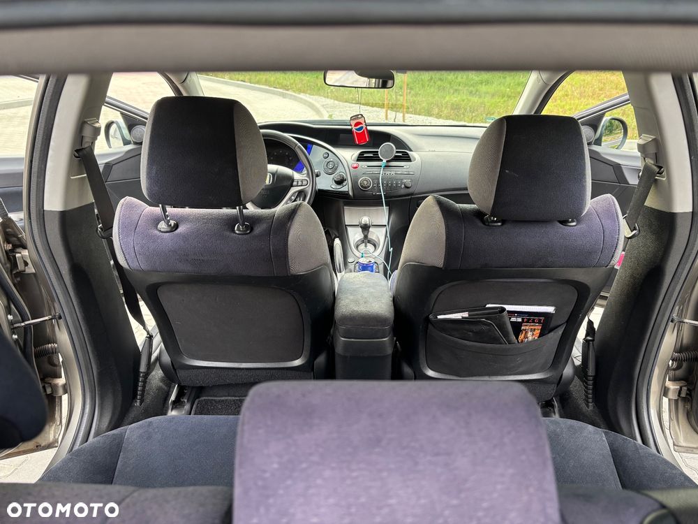 Honda Civic 1.8 Comfort - 12