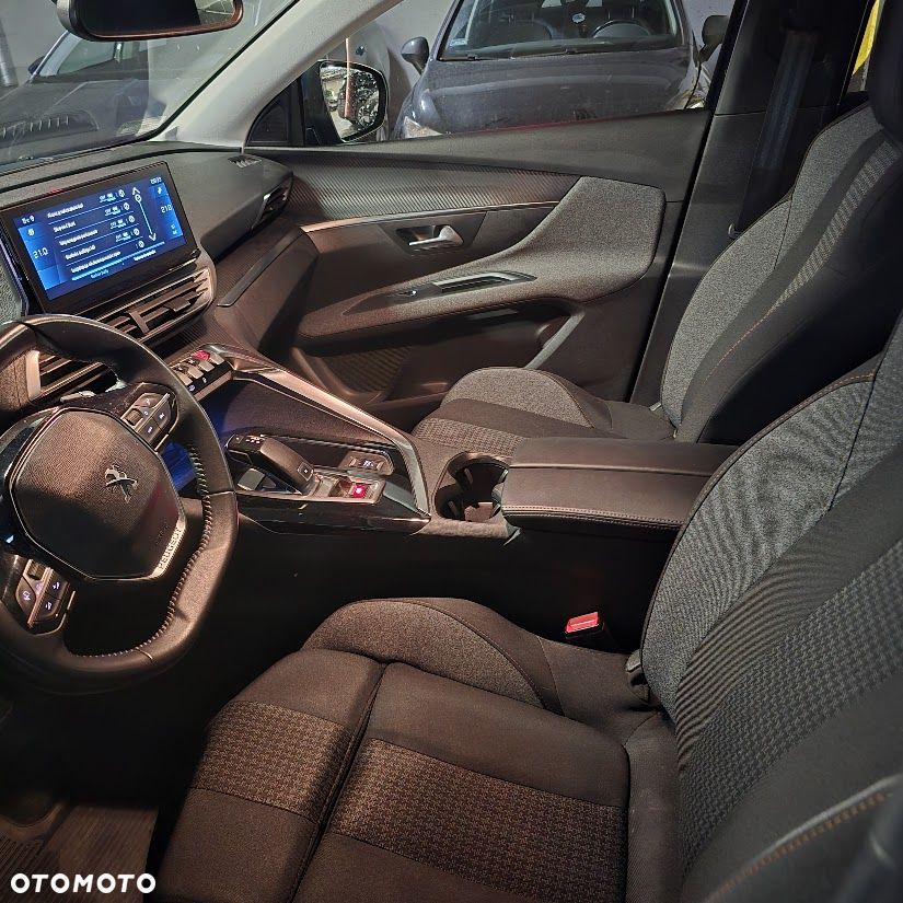 Peugeot 3008 1.5 BlueHDi Road Trip S&S EAT8 - 2