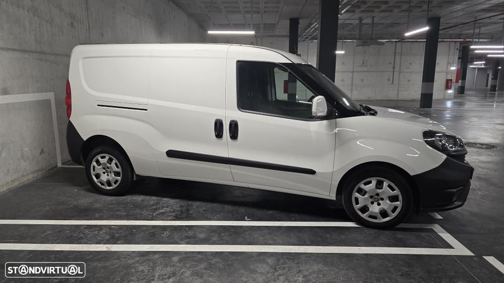 Fiat Doblo 1.6 M-JET 3 Lug. Maxi - 4