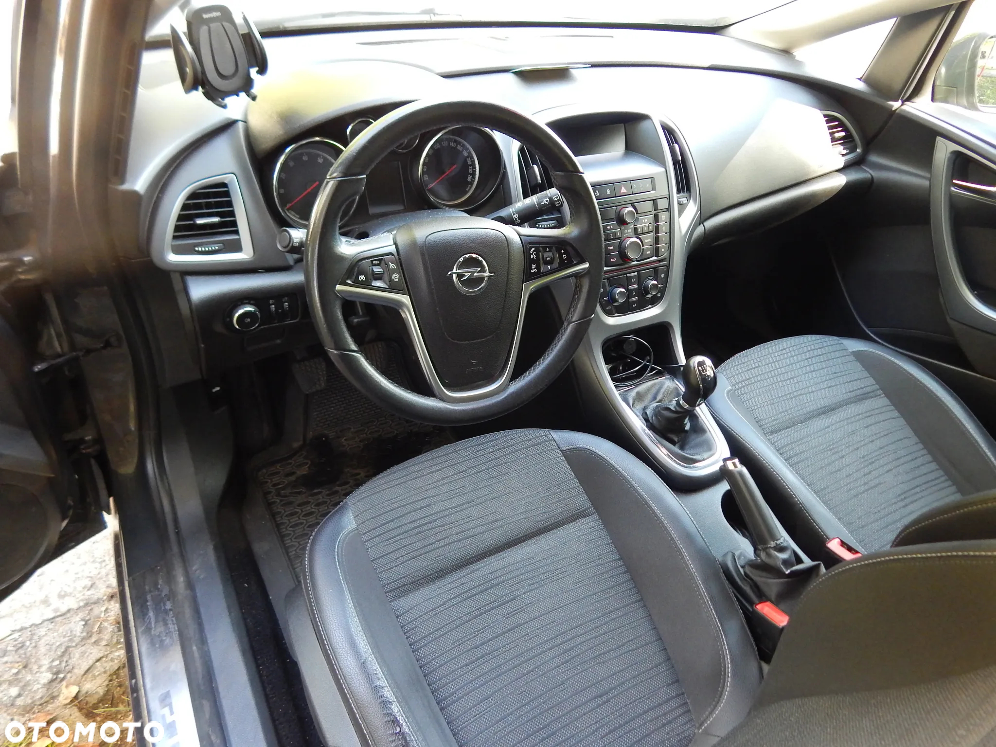Opel Astra IV 1.4 T Active - 4