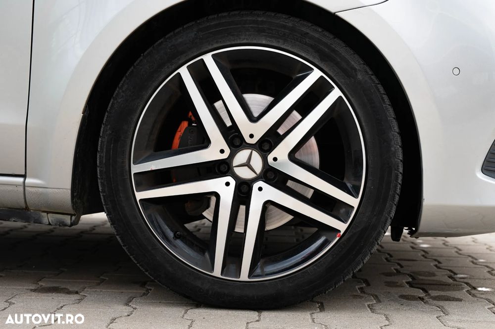 Mercedes-Benz V 220 d Lang 9G-TRONIC - 12