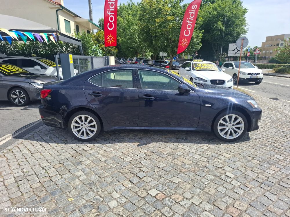 Lexus IS 220 d Base 11 - 10