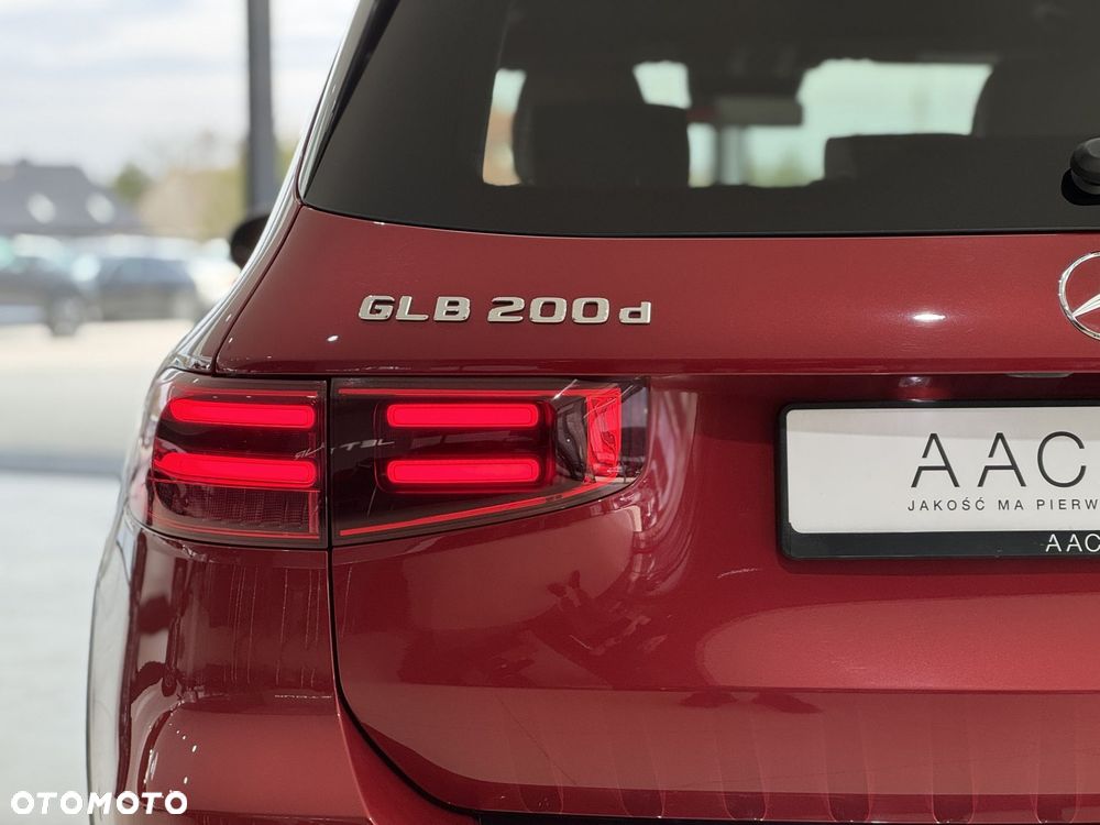 Mercedes-Benz GLB - 39