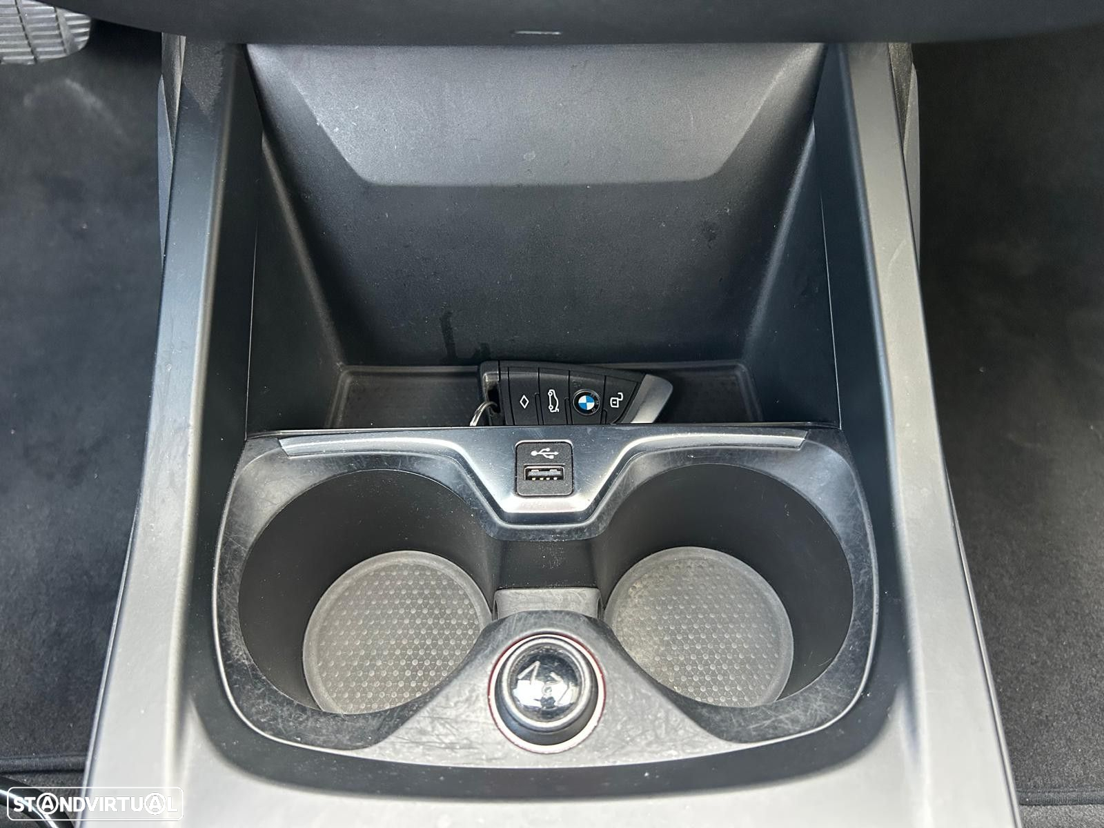 BMW 116 d Advantage Auto - 31