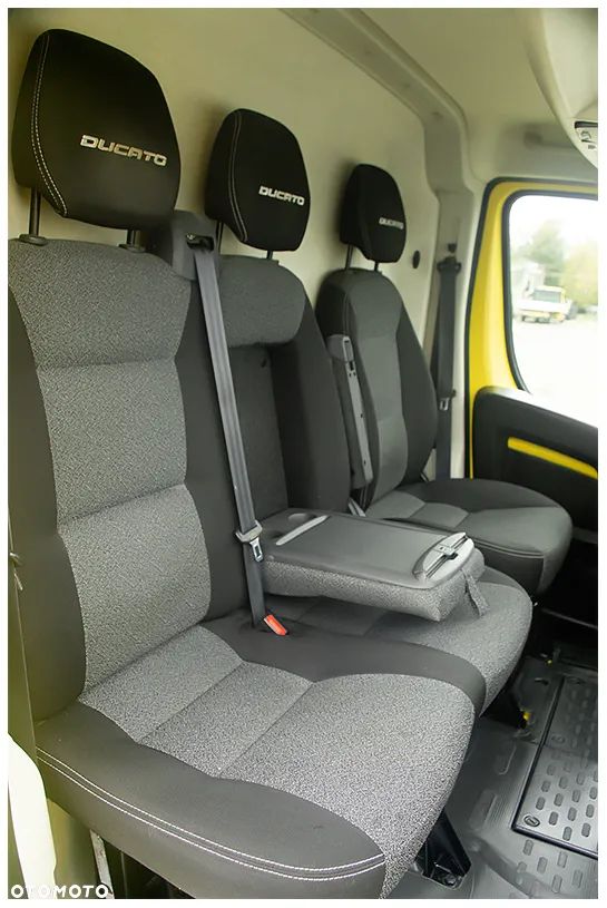 Iveco 35C18 - 20
