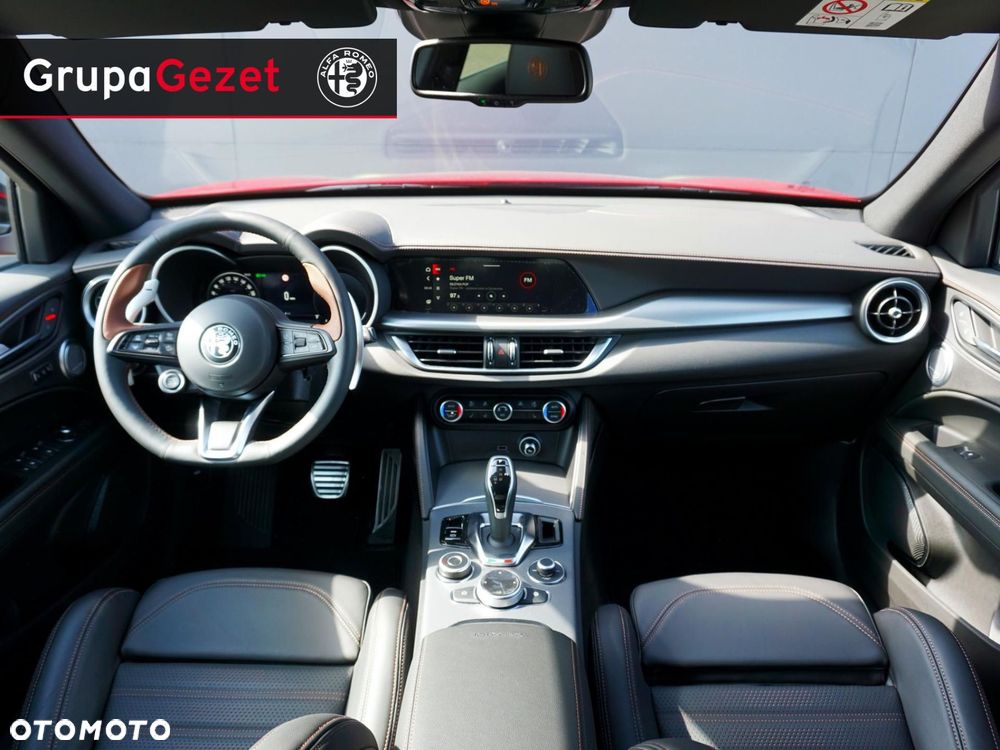 Alfa Romeo Stelvio - 4