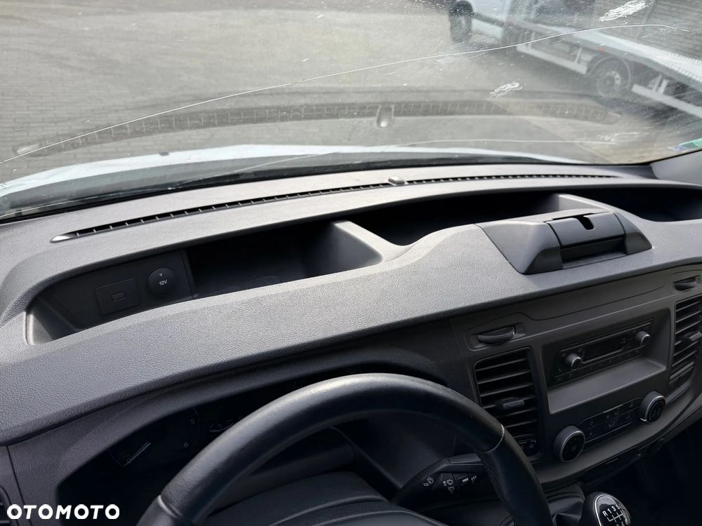 Ford TRANSIT CUSTOM - 26